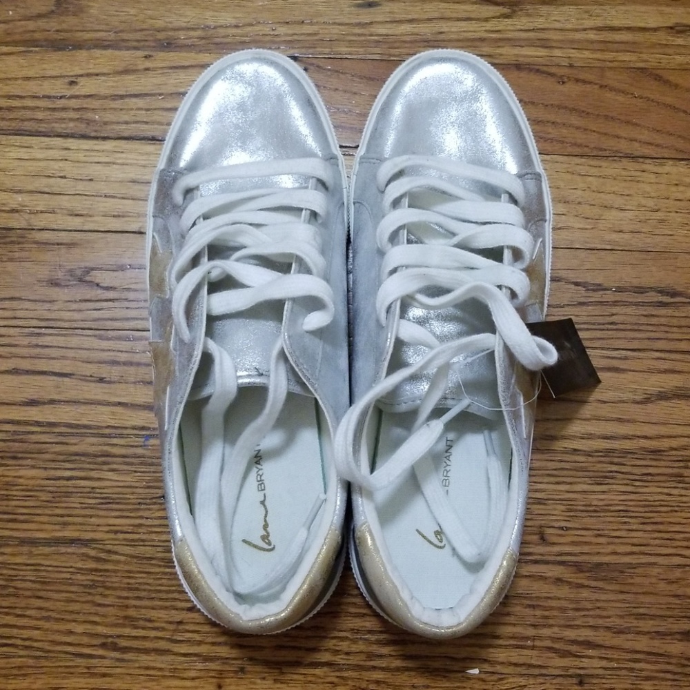 Women's 11W Silver Sparkly Sneakers w/ Gold Stars